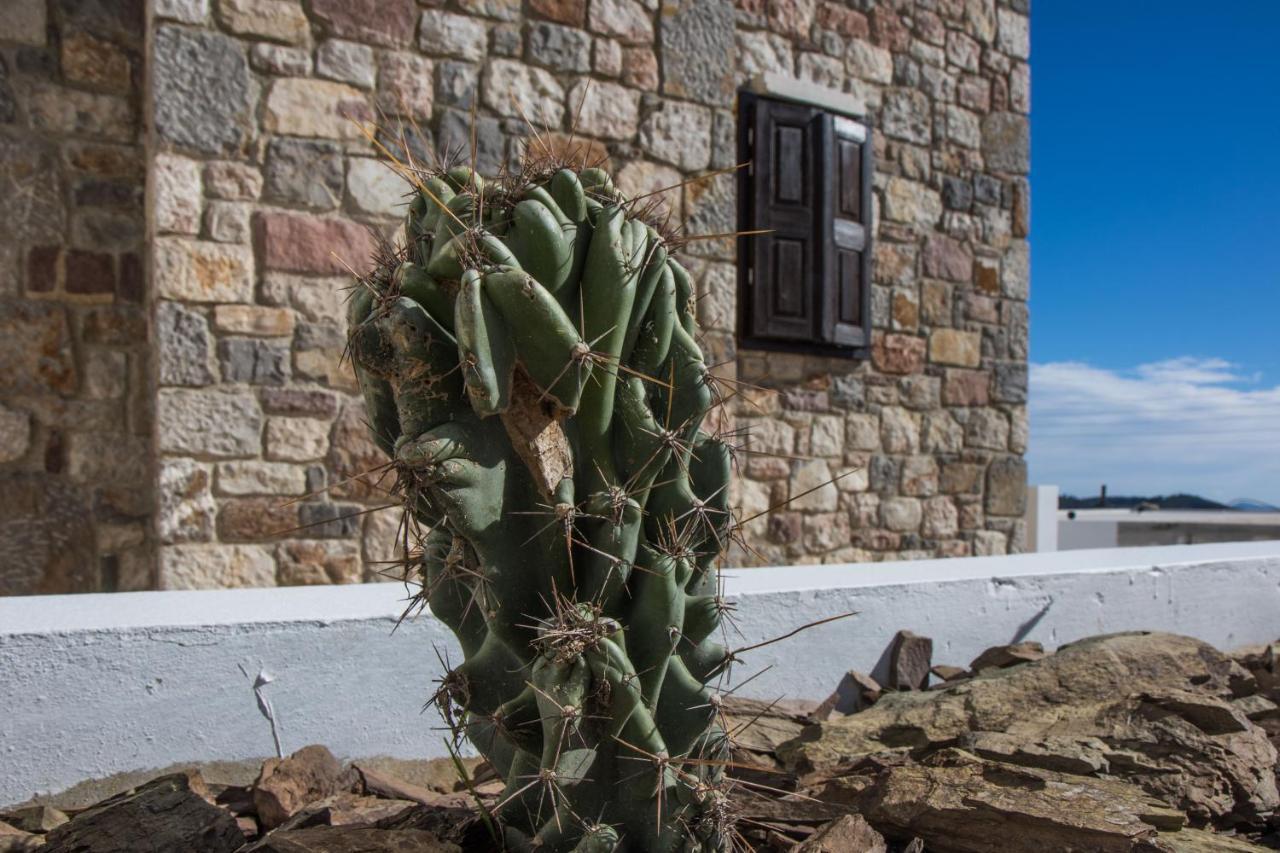 Villa Roccia di Isidoro Agios Isidoros  Exterior foto